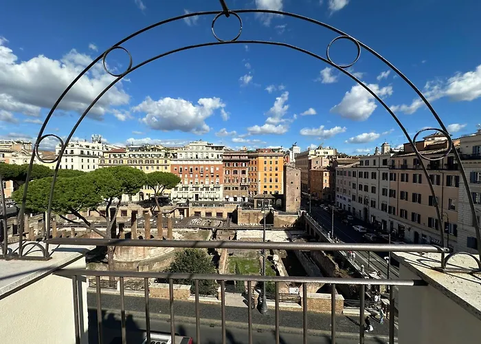 Konukevi The Level Roma