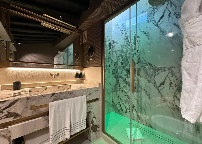 The Level Konukevi Roma